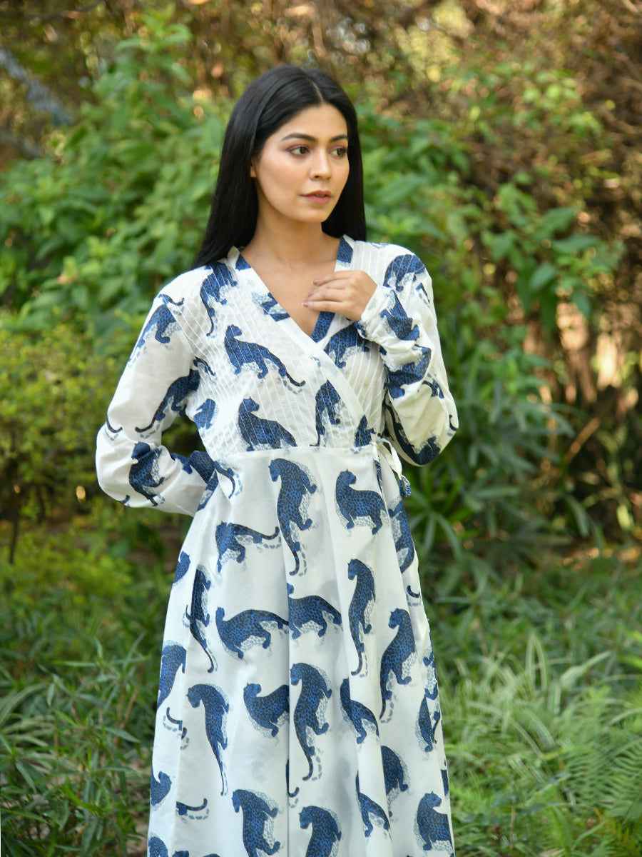 Anarkali Wrap : Leopard White Voile