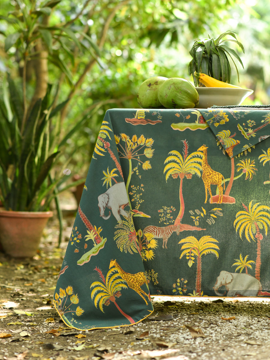 Table Cloth : Safari Topiary Green