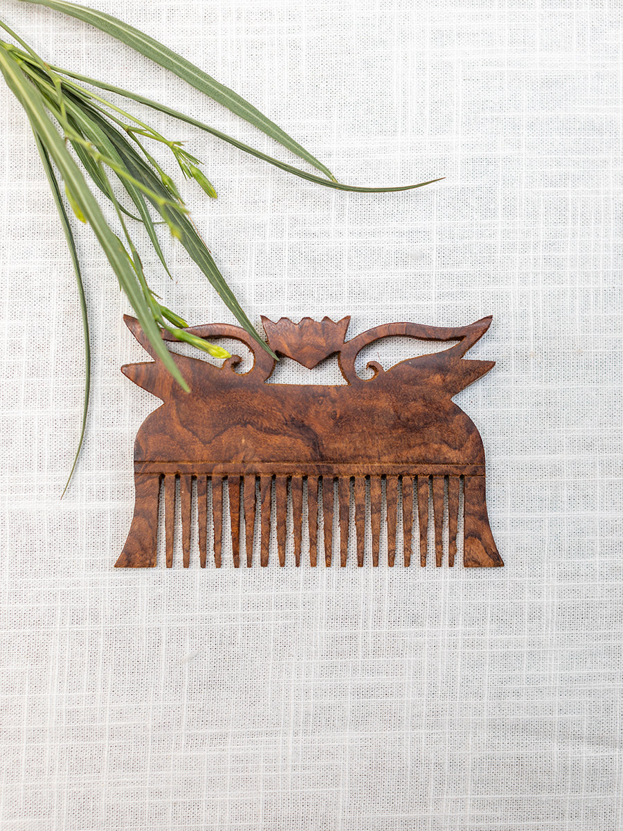Sheesham Carved Comb: Assorted