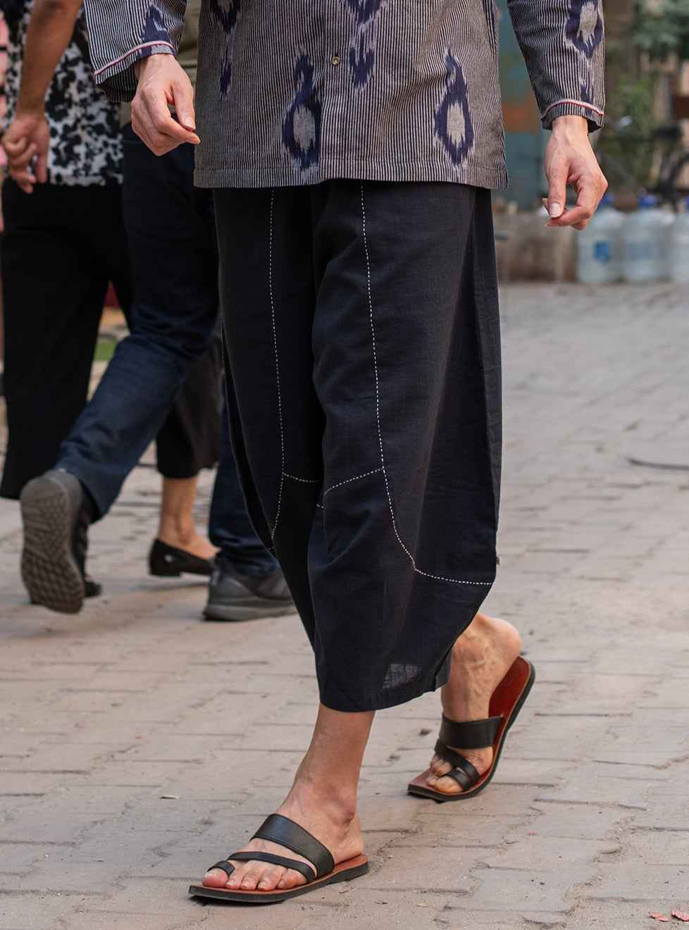 Balloon Pant : Solid Black Slub
