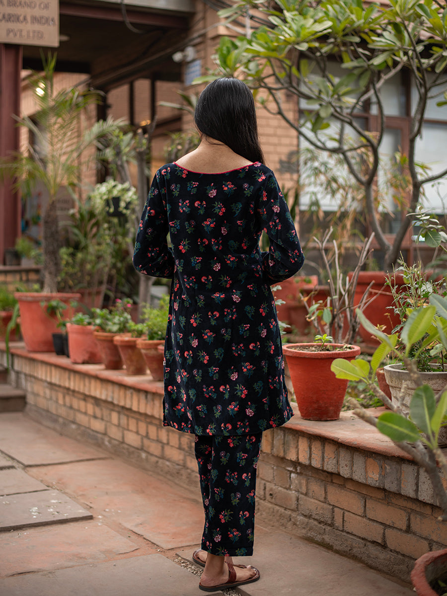 Boat Neck Dress : Toile Black