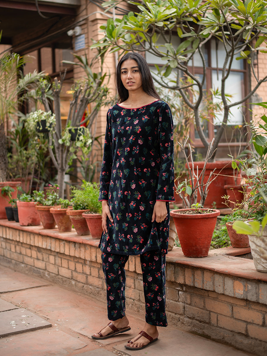 Boat Neck Dress : Toile Black