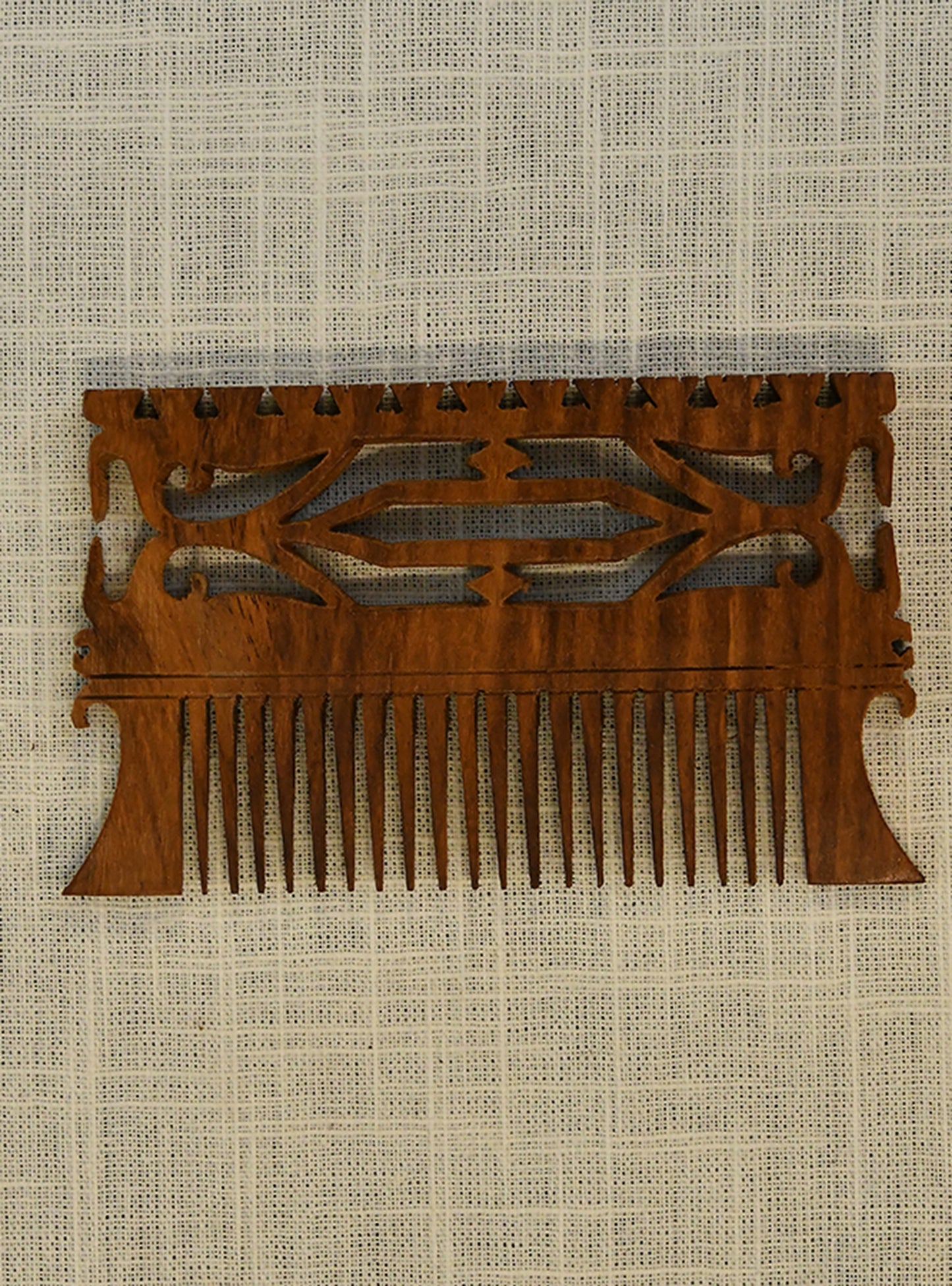 Wooden Craved Comb : Assorted