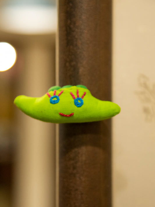 Fridge Magnet  : Upcycle Peapod