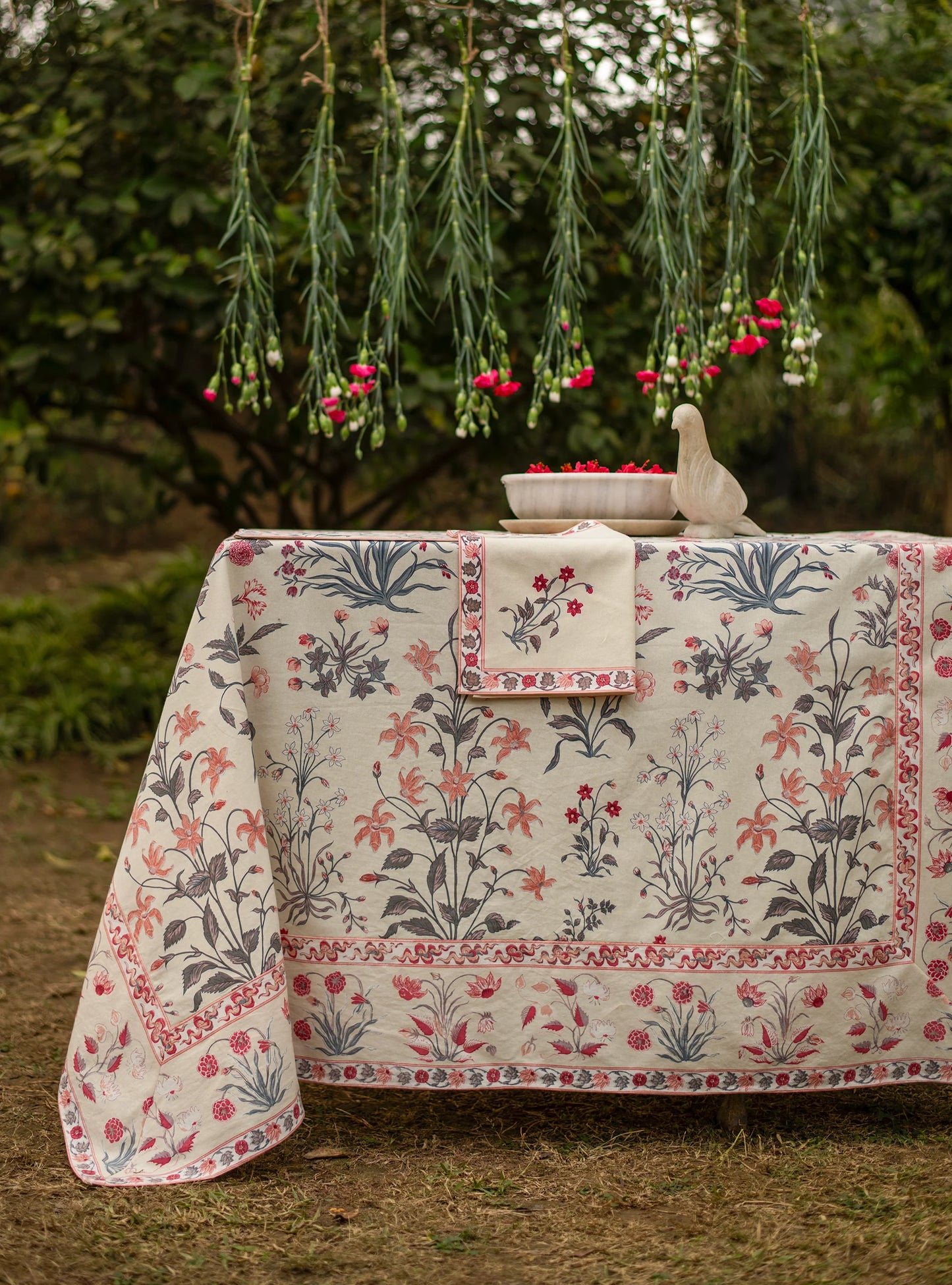 Printed Table Cloth x-Brdr  : Garden Taupe