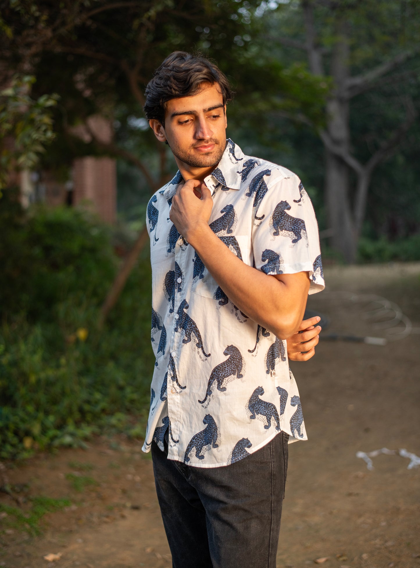 Hangout Shirt Half Sleeves: Leopard White
