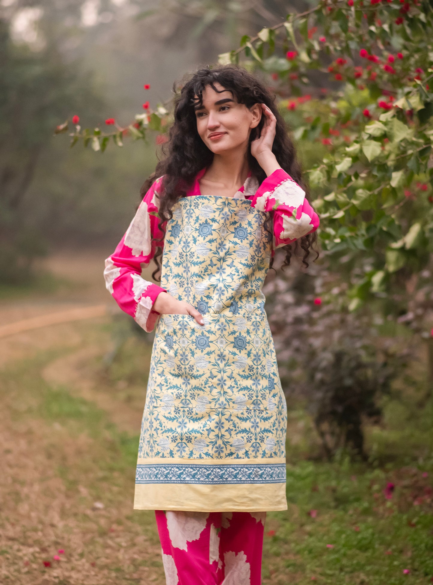 Printed Apron : Tara Butter Sheeting